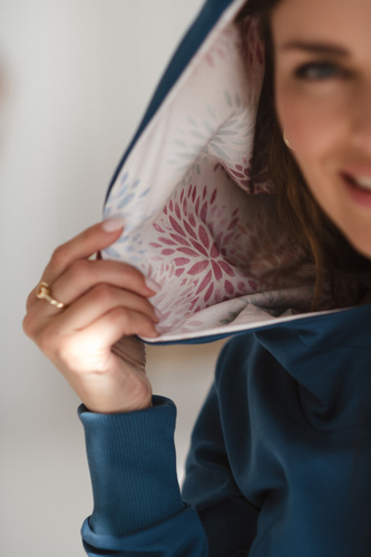 Milk Please Jeans Blue Umstands- und Still-Sweatshirt mit Kapuze – Milk&Love, polnische Produktion