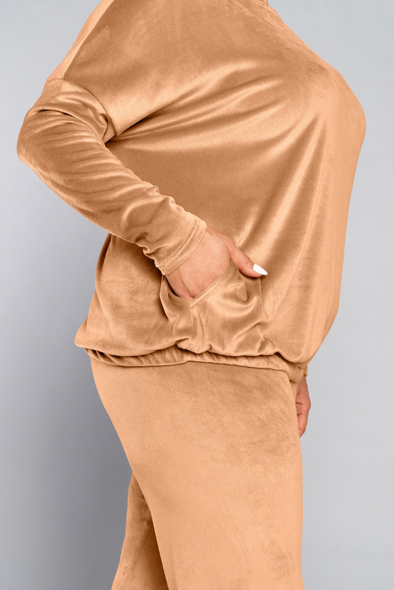 Juga Women's Long Set. ärmel, Länge. italienische Mode Kamelhosen 