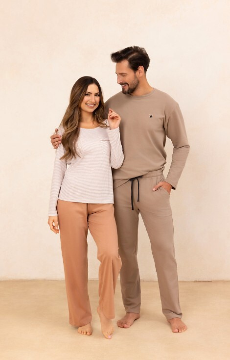 Beigefarbener Damenpyjama 715 Regina – gestreiftes Baumwoll-T-Shirt mit Tasche