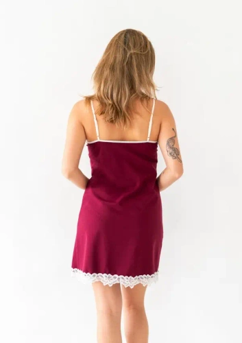 Unterkleid Dkaren Emma 2 aus Baumwolle mit Spitze und verstellbaren Trägern – bordeaux