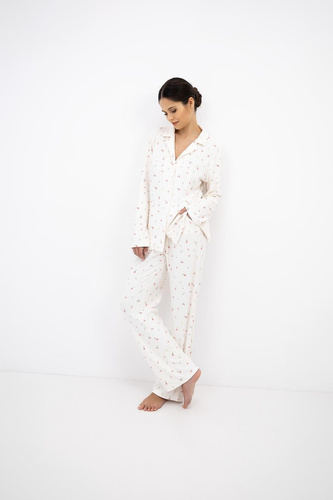 Sensis Valerie Ecru Damen Winter-Jacquard-Pyjama mit Knöpfen und Blumenmuster