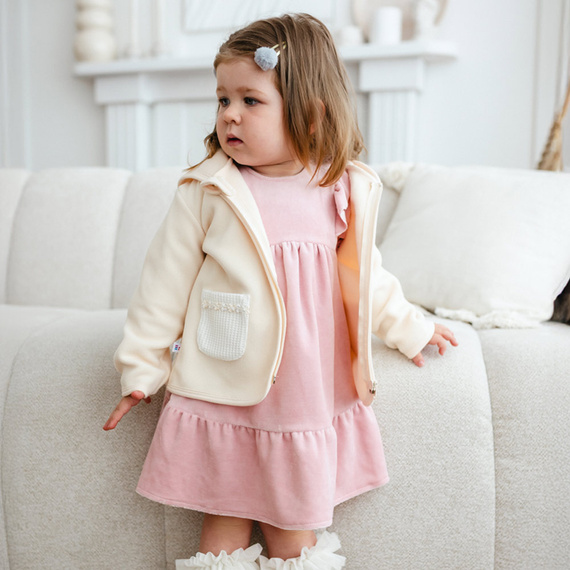 Fluffy Tails Eevi Samtkleid – rosa, mit Rüschen an den Schultern