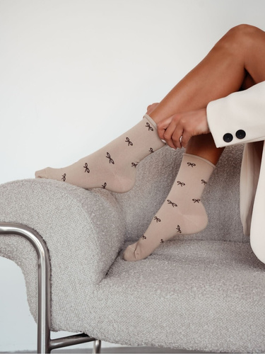 Damen-Socken Milena 0200-209 mit kleinen Schleifen, Baumwolle, komfortabel & elastisch