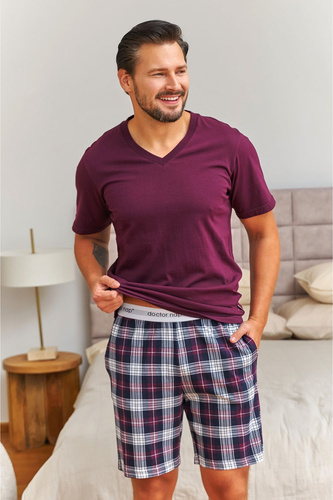 Herren-Pyjama Doctor Nap 7476 Baumwoll-Karo in Bordeaux mit V-Ausschnitt