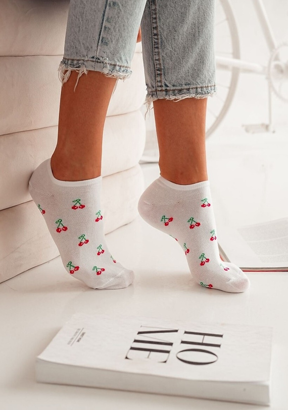 1146-067 Małe Kirschenfüße Milena – weiß